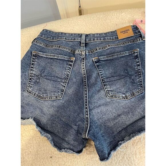 DENIZEN Levi's Women's High Rise Cut-Off Denim Shorts W30 Blue Distressed - Picture 8 of 11